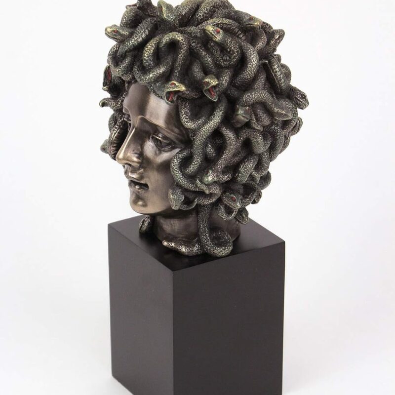 Veronese Design Medusa Heykeli - Görsel 3