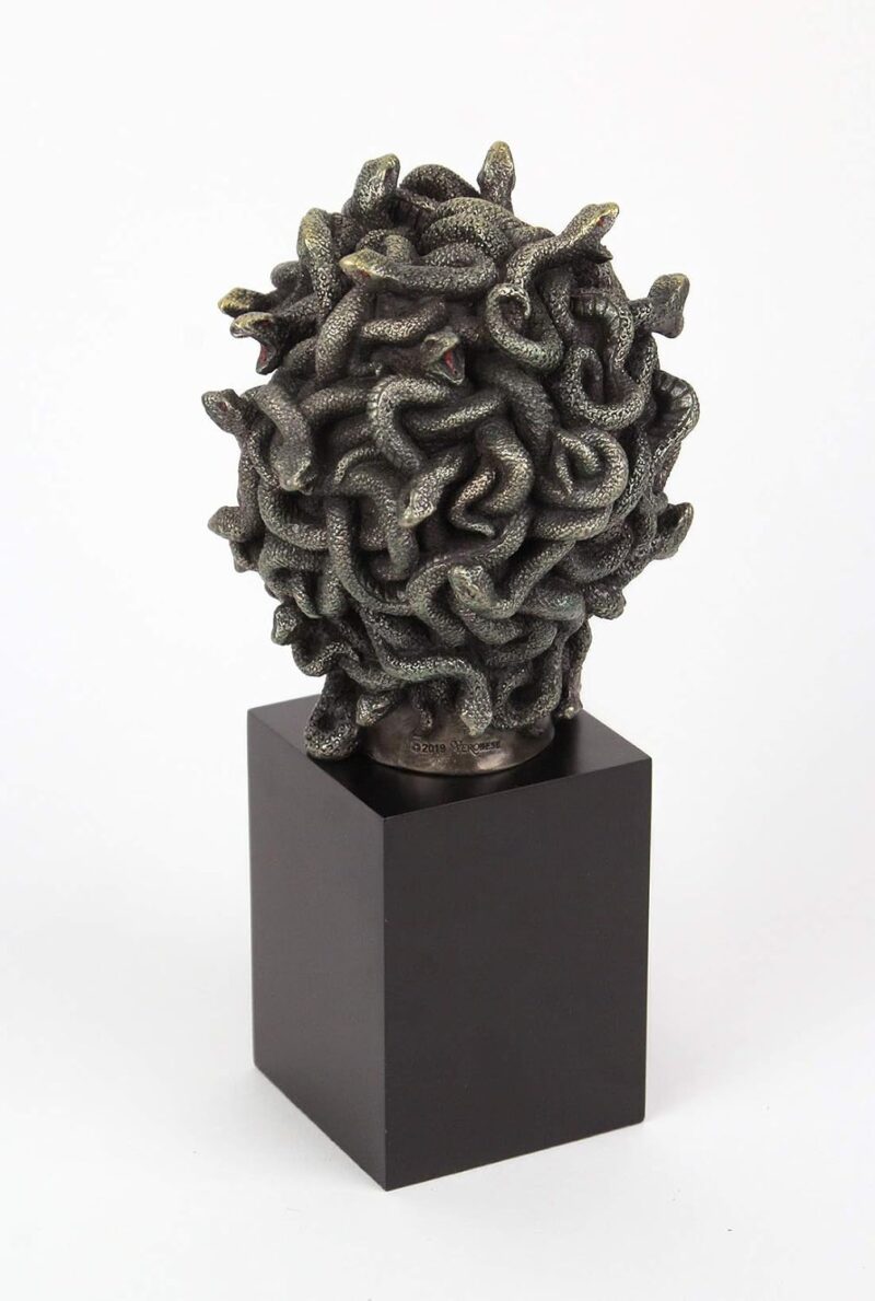 Veronese Design Medusa Heykeli
